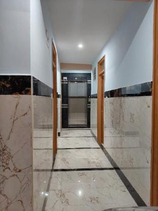 Aradhya Ladies PG TechMahindra Gate-3 ECity Phase2 Apartment in Bengaluru
