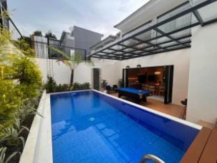 Comfort Villa bandung dago W Private pool & Kids Villa in Bandung