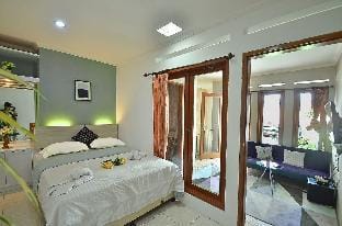 Villa Bandung dago minimalist & Comfort Villa in Bandung