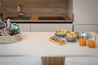 BDR SV Elegance & Luxury Apt with Shared pool Apartment in South Athens