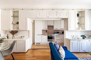 Modern 2 Bedroom Flat Near Queensway Apartment in City of Westminster