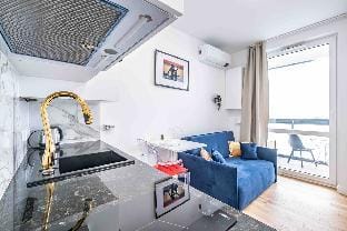 Warsaw Luxury studio with Gym Apartment in Warsaw