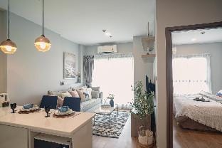 Comfy 1B1B -Sky River- Infinity Long Rooftop Pool Apartment in Chiang Mai