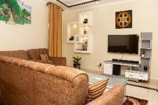 Rare APT for solo and couple travelers. Apartment in Kampala