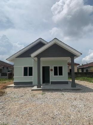 Homestay Damia Vacation rental in Perak Tengah District