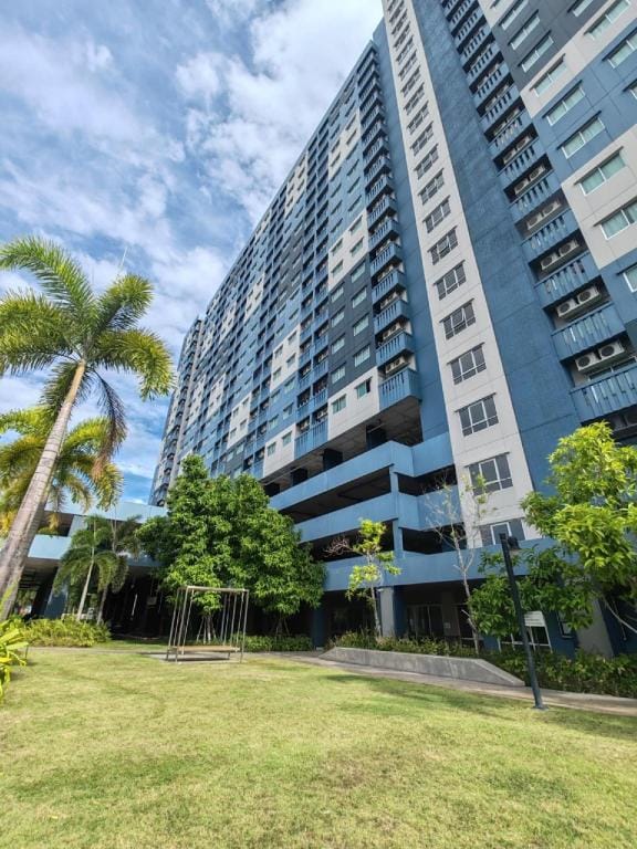 Lumpini Seaview Cha-am Sabai Sabai Apartment in Thailand