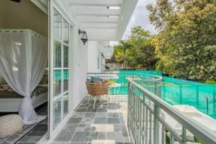 BHK with Pool, 1.5 km from Thalassa | Casa Amour Villa in Goa, India