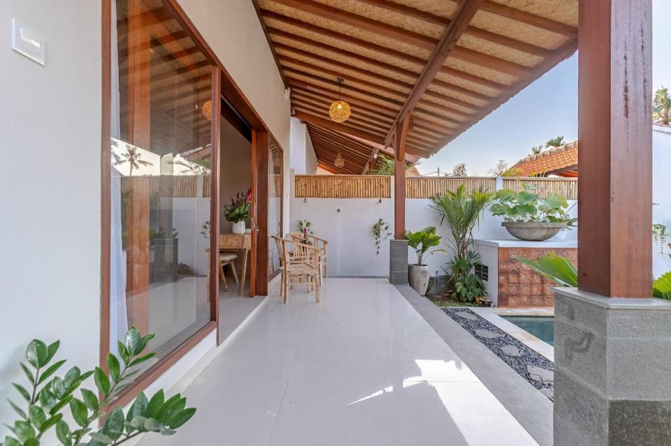 The Lavana Roemah Juwet Nyanyi Beach Villa in Kediri