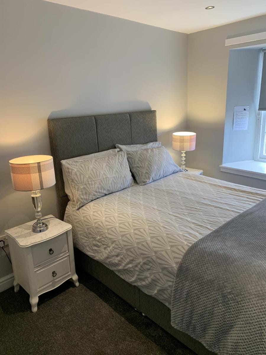 Blackbull With Rooms Lower Inn in Cumbernauld