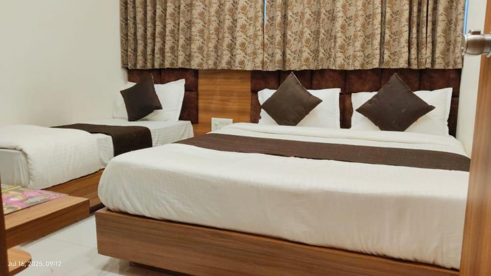 Hotel Sunlight,Ahmedabad Hotel in Ahmedabad