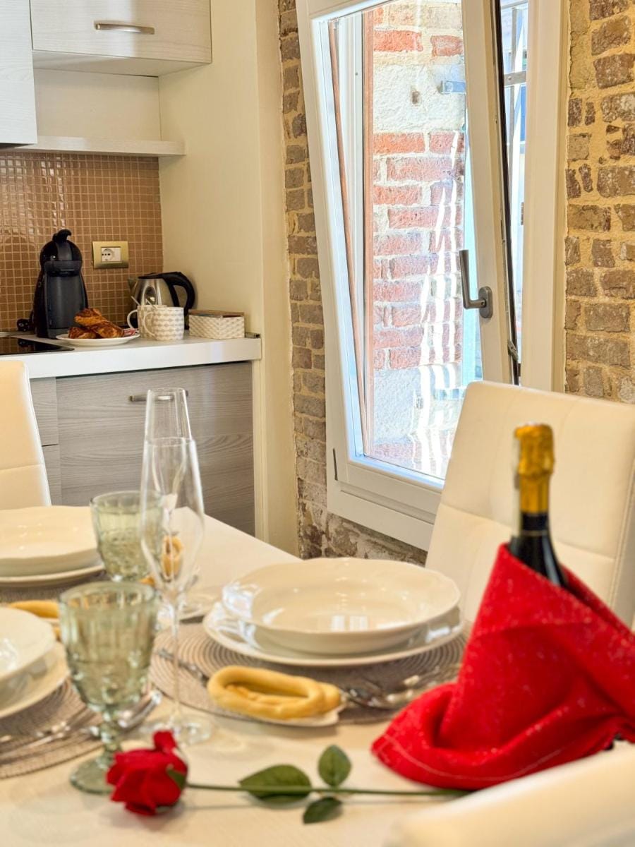 Graceful Venice Barnaba Suite by Ca-Sa Check Apartment in Lido di Venezia