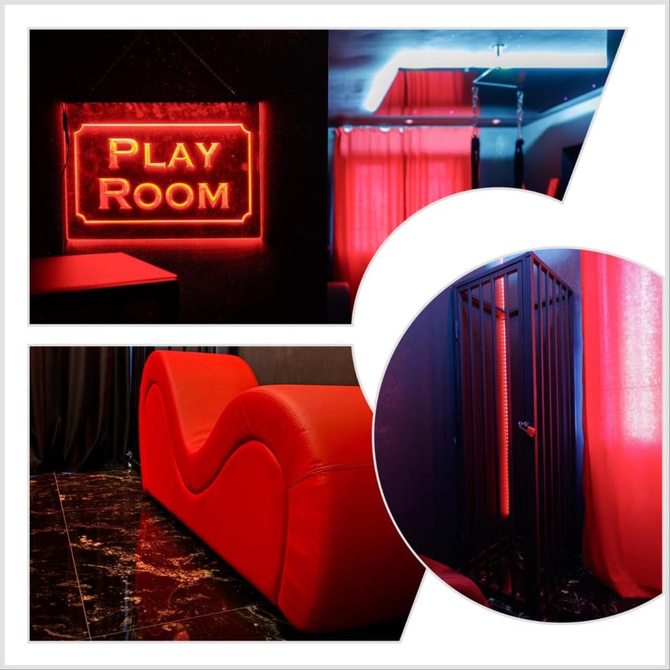 Romeo Nights - Private Rooms - Adults Only Love hotel in Bucharest
