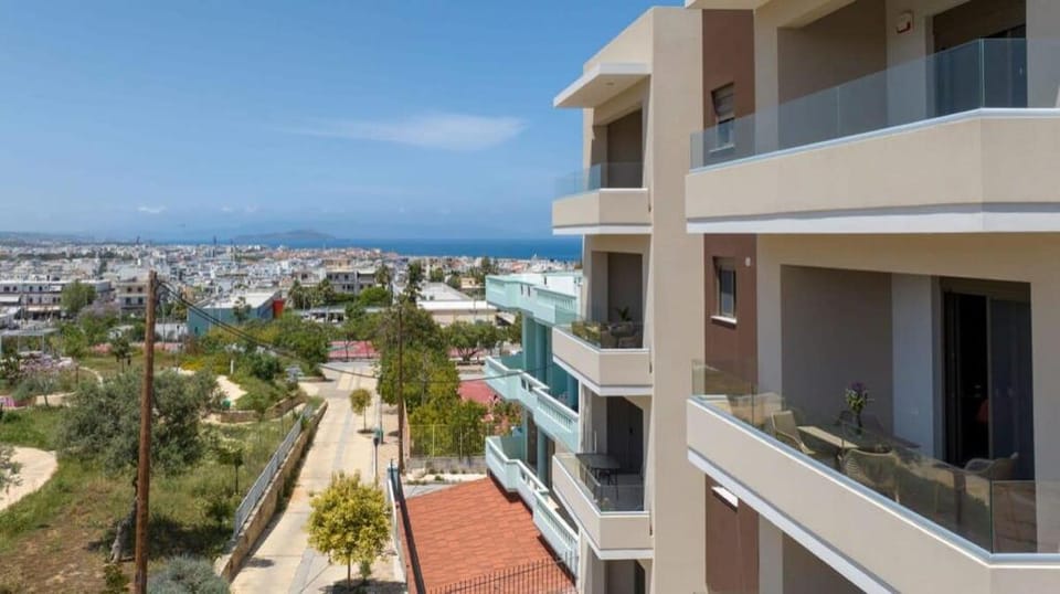 A Heaven View Park Gem - Chania Getaway Apartment in Chania