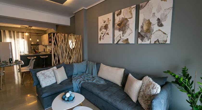 Seafront Kalamata Haven - Blue Luxury Suite Apartment in Messenia