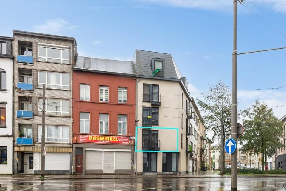 Cozy Apt Near Central & Parking Hotel in Antwerp