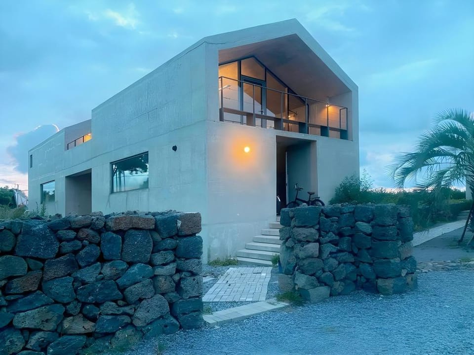 Jeju Jeojiantre Bed and Breakfast in South Korea