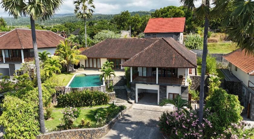 Ponjok Batu Residence Lodge in Bali