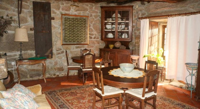 Casa Campo Das Bizarras Farm Stay in Portugal