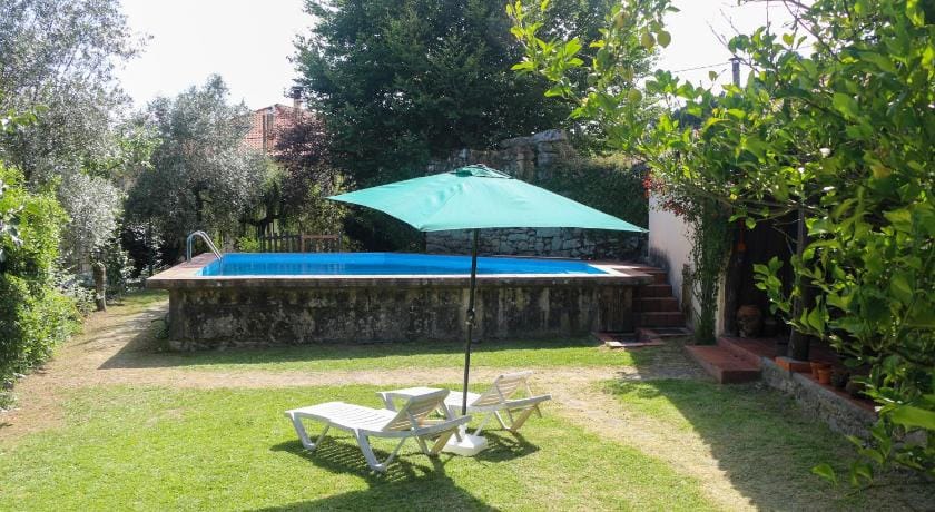 Casa Campo Das Bizarras Farm Stay in Portugal