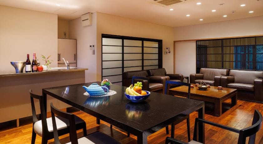 Kyoyado USAGI   -Small luxury hotel at NIJO Kyoto- Vacation rental in Kyoto
