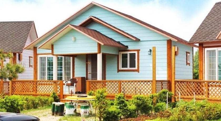 Pocheon Rose Garden Pension N Caravan Bed and Breakfast in Gyeonggi-do