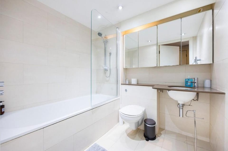 Galore Abode One Bed Apartment Apartment in London