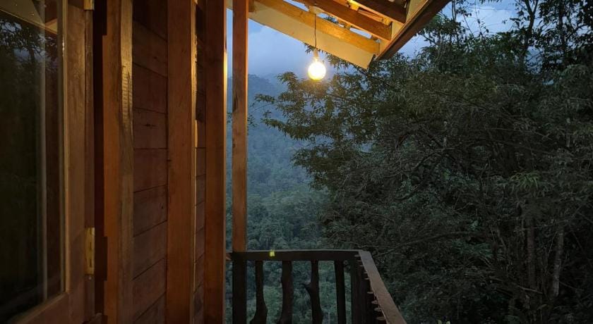 Woodland Hideaway in Sinharaja Hotel in Southern Province