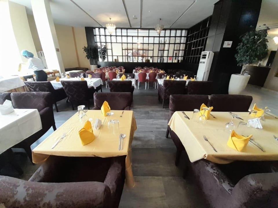 Reventon By Genesis: For Business & Leisure Stays Apartment in Nigeria