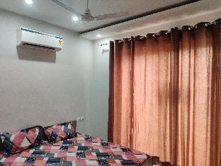 Makkar Homestay Girls only  Vacation rental in Punjab, India