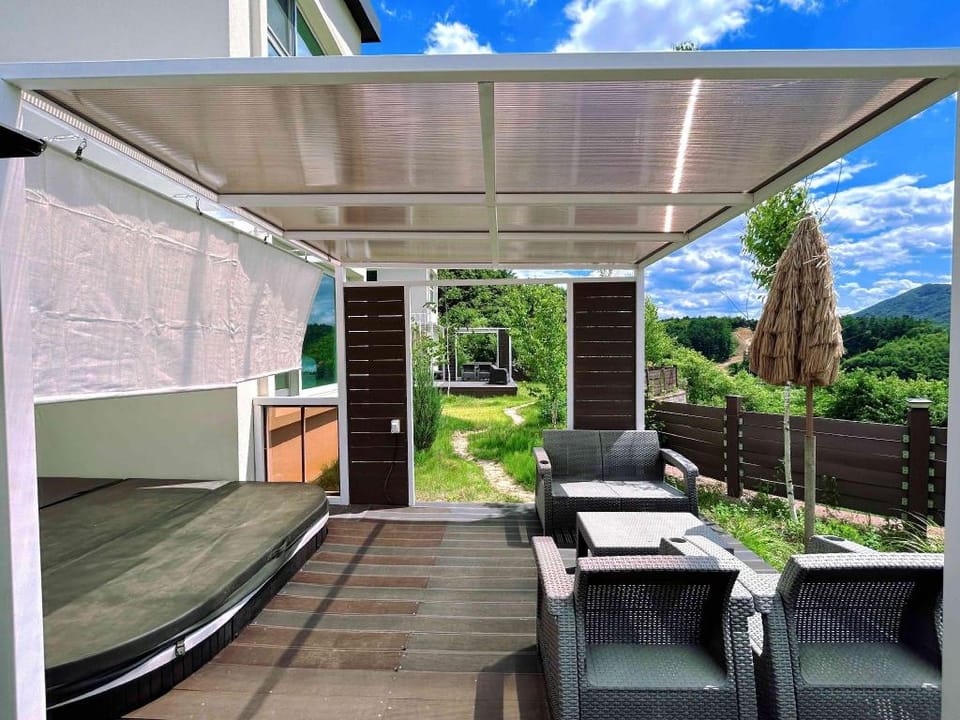 Gapyeong Pool Villa Lavelo Pension Hotel in Gyeonggi-do