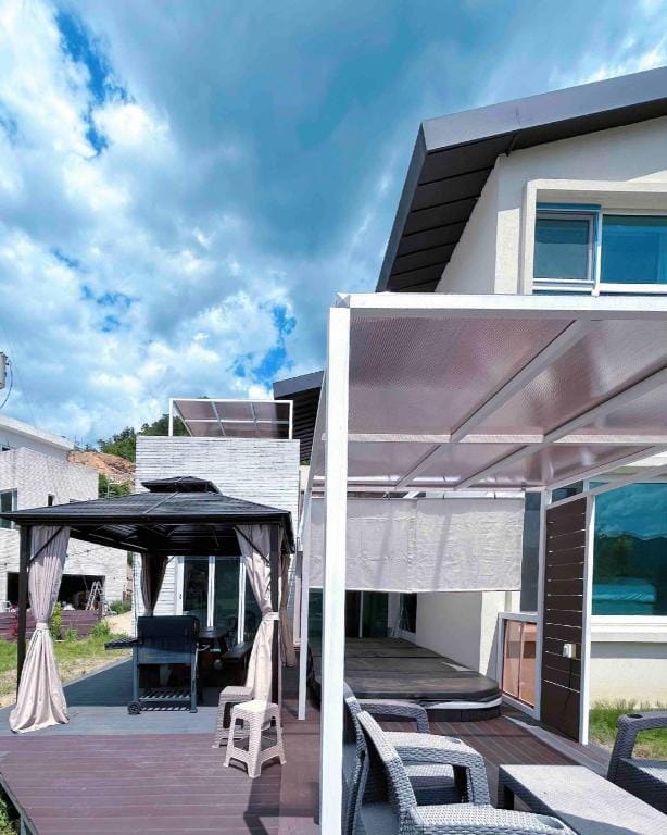 Gapyeong Pool Villa Lavelo Pension Hotel in Gyeonggi-do