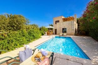 Villa Lotus in Prines Villa in Crete