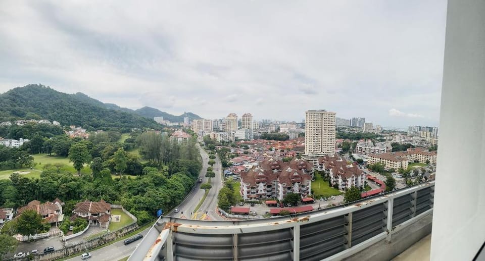 THE CEO Studio Service Suits Apartment in Bayan Lepas