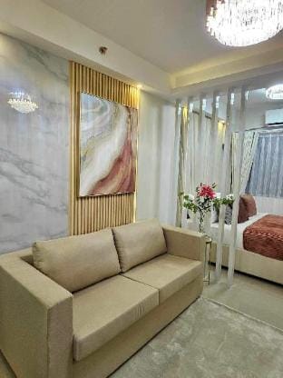 Hestia Suite by YourNest @Shore2 (Netflix +Wifi) Vacation rental in Pasay