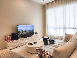 Austin Crest-Mahjong/Karaoke(4BR3B) 8-10px#Cowidea Vacation rental in Johor Bahru
