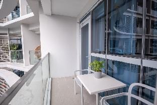 Modern 1br Suite @Uptown BGC Vacation rental in Makati