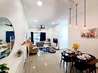 8 Guest 3 Room OUG A1 Old Klang Mid Valley Bangsar Vacation rental in Federal Territory of Kuala Lumpur