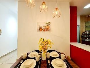 8 Guest 3 Room OUG A1 Old Klang Mid Valley Bangsar Vacation rental in Federal Territory of Kuala Lumpur