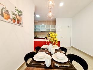 8 Guest 3 Room OUG A1 Old Klang Mid Valley Bangsar Vacation rental in Federal Territory of Kuala Lumpur