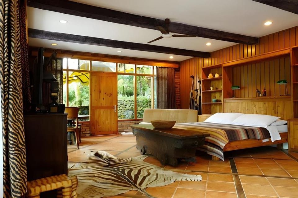 The Pinewood Lodge & Organic Farm Hotel in Cisarua