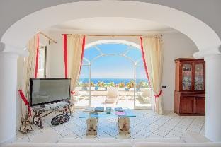 Amalfi Coast Villa w/ Panoramic Views | Hot Tub Villa in Praiano
