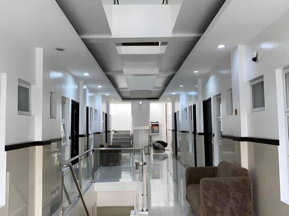 Omni Dormitel Hotel in Las Pinas