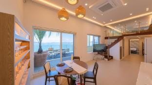 Yeosu Fiorne Pool Villa Bed and Breakfast in South Korea