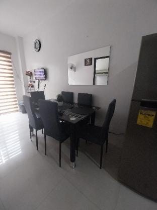 Zn condo couple Apartment in Baguio