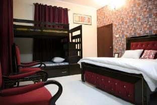 6 Bedroom Villa DHA Lahore Villa in Lahore