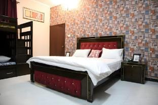 6 Bedroom Villa DHA Lahore Villa in Lahore