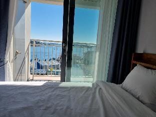 Yeosu U-top U-BlessJC81-1 美친오션뷰요트무료 예약후20%할인 프리미엄 Apartment in South Korea