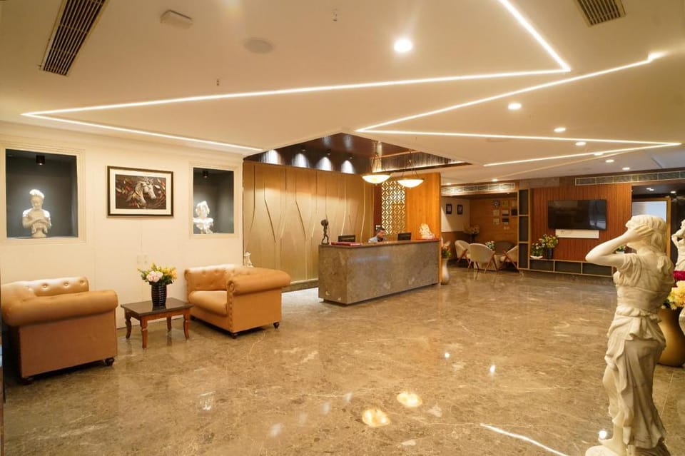 Hotel Sakura Gold Hotel in Gurugram
