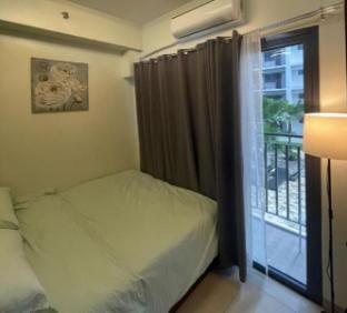 MOA Staycation at Shore 2 Apartment in Pasay