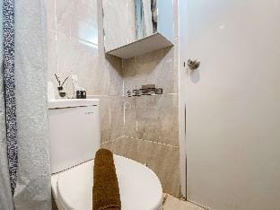 Comfort Strategic 2BR Bassura City Apt By Travelio Apartment in Jakarta